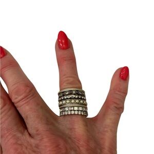 NWT Artisan made set of 7 Silvertone pearl crystal textured  ring stack size 7